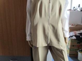 Hosenanzug, 80 €, Kleidung & Schmuck-Damenkleidung in 6655 Gemeinde Kaisers Hosenanzug, 80 €, Kleidung & Schmuck-Damenkleidung in 6655 Gemeinde Kaisers