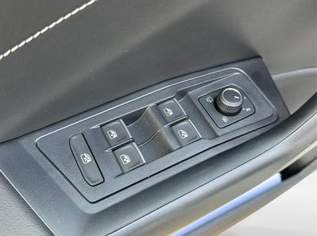 T-Roc Limited MATRIX LED+ KAMERA+ EL. HECKKL...., 33092 €, Auto & Fahrrad-Autos in 6844 Gemeinde Altach