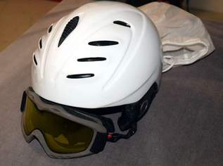 Snowboardhelm B-Square Größe L plus Schibrille, 18 €, Marktplatz-Sportgeräte & Zubehör in 3370 Gemeinde Ybbs an der Donau