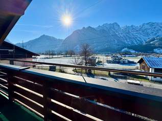 Blick in die Berge: 3 Zimmer-Dachgeschoss-Wohnung mit Balkon, 240000 €, Immobilien-Wohnungen in 5431 Kuchl