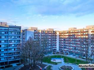 Hochgelegene 2-Zimmer-Wohnung mit Balkon und großartiger Aussicht, 500000 €, Immobilien-Gewerbeobjekte in 1030 Landstraße