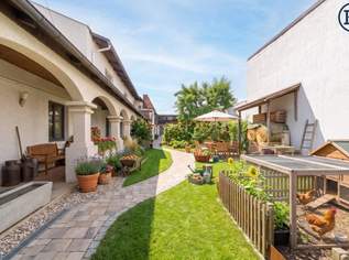 Charmantes Bauernhaus mit großem Grundstück, langgezogenem Hof, 2 Wohnungen und einem Swimmingpool, 560000 €, Immobilien-Häuser in 2301 Gemeinde Groß-Enzersdorf Charmantes Bauernhaus mit großem Grundstück, langgezogenem Hof, 2 Wohnungen und einem Swimmingpool, 560000 €, Immobilien-Häuser in 2301 Gemeinde Groß-Enzersdorf