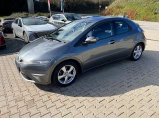 Civic 1,4i Sport, 5690 €, Auto & Fahrrad-Autos in 9113 Ruden