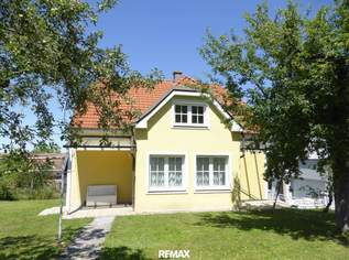 Gemütliches Einfamilienhaus mit drei Nebengebäuden in Waldrandnähe, 215000 €, Immobilien-Häuser in 7444 Klostermarienberg