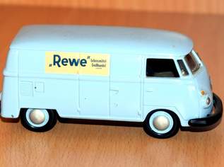 Modellauto VW T1 Bus blau REWE Maßstab 1:43, 19 €, Marktplatz-Spiele, Bastelmaterial & Modellbau in 3370 Gemeinde Ybbs an der Donau