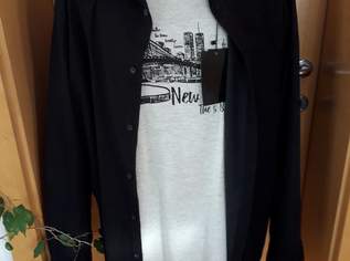 Nagelneues 2 Teilige Set ~ Hemd und T-Shirt in Größe XXL von Cedar Wood State, 12 €, Kleidung & Schmuck-Herrenkleidung in 6600 Marktgemeinde Reutte