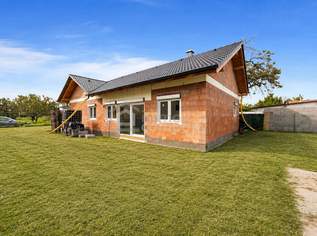 Modernes Ausbauhaus in Kittsee, 110m², Terrasse, 2 WCs – Jetzt um 329.000 €!, 329000 €, Immobilien-Häuser in 2421 Kittsee Modernes Ausbauhaus in Kittsee, 110m², Terrasse, 2 WCs – Jetzt um 329.000 €!, 329000 €, Immobilien-Häuser in 2421 Kittsee