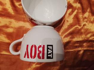 TASSEN ZUM LACHEN !!