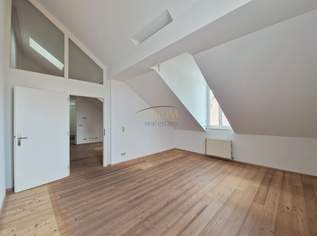 Helle Altbau-Dachgeschosswohnung mit 65 m² in Bestlage des 4. Bezirks, 1300 €, Immobilien-Wohnungen in 1040 Wieden