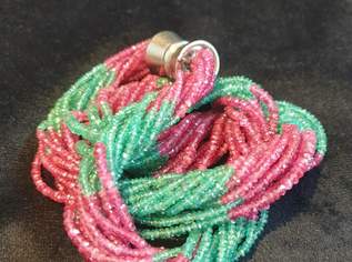 Mehrreihige Edelstein-Kette - Rubin & Smaragd Mehrreihige Edelstein-Kette - Rubin & Smaragd