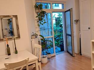 Historisches Biedermeierjuwel mit Terrasse und Garten, 890 €, Immobilien-Wohnungen in 1090 Alsergrund Historisches Biedermeierjuwel mit Terrasse und Garten, 890 €, Immobilien-Wohnungen in 1090 Alsergrund