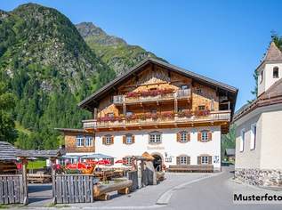 Traditioneller Landgasthof mit Gästezimmern, Betreiberwohnung und Terrasse, 271300 €, Immobilien-Gewerbeobjekte in 9563 Gnesau