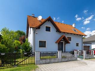 Familienhaus in Gramatneusiedl welches viel Platz bietet, Garten und Pool, 649000 €, Immobilien-Häuser in 2440 Gemeinde Gramatneusiedl Familienhaus in Gramatneusiedl welches viel Platz bietet, Garten und Pool, 649000 €, Immobilien-Häuser in 2440 Gemeinde Gramatneusiedl