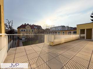 Ruhige, lichtdurchflutete 3-Zimmer-Dachgeschosswohnung mit zwei großzügigen Terrassen, Nähe U4!, 3187.15 €, Immobilien-Wohnungen in 1130 Hietzing