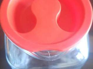 5 GETRÄNKEKRÜGE mit DECKEL/ 1,2L / 5 Stück Karaffen