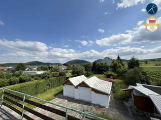 Wohnhaus auf großzügigem Bauland mit Blick auf Stift Göttweig, 595000 €, Immobilien-Häuser in 3511 Furth bei Göttweig Wohnhaus auf großzügigem Bauland mit Blick auf Stift Göttweig, 595000 €, Immobilien-Häuser in 3511 Furth bei Göttweig