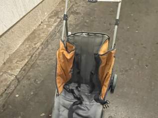 Kinderwagen , 35 €, Kindersachen-Sicherheit & Transport in 1120 Meidling