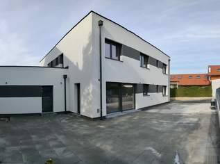 Moderne Doppelhaushälfte mit Terrasse und Garten - Bezugsfertig!, 679000 €, Immobilien-Häuser in 2322 Gemeinde Zwölfaxing