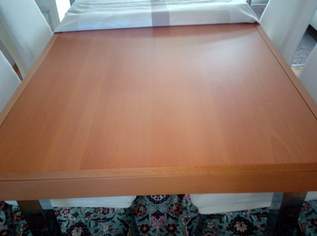 Schöner Esstisch in Buche , 130cm x 90cm in Graz , wegen Änderung der Einrichtung  zu verkaufen . 0676/ 500 88 91, 70 €, Haus, Bau, Garten-Möbel & Sanitär in 8041 Graz