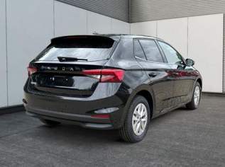 Fabia Selection ACC+SHZ+KAMERA+PDC+LED 1.0 TS..., 26136 €, Auto & Fahrrad-Autos in 6844 Gemeinde Altach