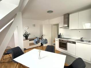 ***VOLLMÖBLIERTE Dachgeschosswohnung mit tollem Garten u. Garage***, 870.89 €, Immobilien-Wohnungen in Oberösterreich