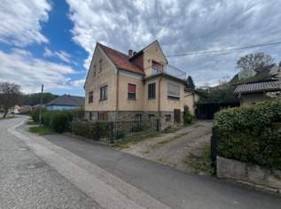 Sanierungsbedürftiges Einfamilienhaus mit viel Potenzial in ruhiger Siedlungslage in Kemeten