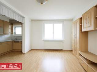 Zentral Wohnen mit 2-Zimmern, Loggia & Lift. *Sanierungsbedarf vorhanden*, 165000 €, Immobilien-Wohnungen in Oberösterreich