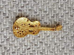 Edle Gitarren Brosche, ca 5cm, FIXPREIS 13€ / NUR SELBSTABHOLUNG,23 Bez. KEIN Versand ! ! ! ! !, 13 €, Kleidung & Schmuck-Accessoires, Uhren, Schmuck in 1230 Liesing