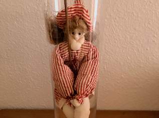 Hexe in Vase, 10 €, Kindersachen-Spielzeug in 3413 Hintersdorf Hexe in Vase, 10 €, Kindersachen-Spielzeug in 3413 Hintersdorf