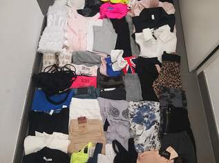 Damenkleidung Set , 300 €, Kleidung & Schmuck-Damenkleidung in 5301 Eugendorf