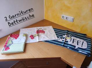 Gitterbett mit Zubehör