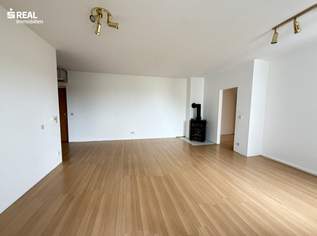 Top Lage - 4-Zimmer-Wohnung mit Loggia, Klimaanlage und Schwedenofen - unmittelbar beim Schulzentrum, Bahnhof und Stadtzentrum!, 1290 €, Immobilien-Wohnungen in 7100 Gemeinde Neusiedl am See Top Lage - 4-Zimmer-Wohnung mit Loggia, Klimaanlage und Schwedenofen - unmittelbar beim Schulzentrum, Bahnhof und Stadtzentrum!, 1290 €, Immobilien-Wohnungen in 7100 Gemeinde Neusiedl am See