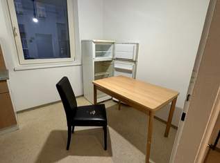 Helle ruhige Garconniere