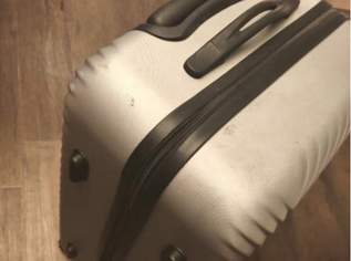 SUITCASE 69cm 