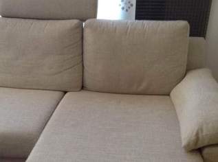 Neuwertige Couch mit Querschläfer und Bettlade