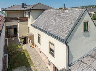 Familienhaus mit zweiter Wohneinheit + Nebengebäuden & großem Garten, 299900 €, Immobilien-Häuser in 7051 Gemeinde Großhöflein