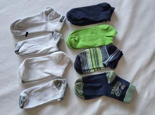 Sneakers Gr. 31-34, 1 €, Kindersachen-Kindermode in 2214 Gemeinde Auersthal