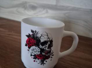 Kaffeebecher, 3.5 €, Marktplatz-Antiquitäten, Sammlerobjekte & Kunst in 2441 Gemeinde Moosbrunn Kaffeebecher, 3.5 €, Marktplatz-Antiquitäten, Sammlerobjekte & Kunst in 2441 Gemeinde Moosbrunn