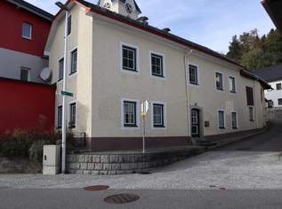 Teilsaniertes Wohnhaus mit großzügiger Wohnfläche im Zentrum, 1170 €, Immobilien-Häuser in 4272 Weitersfelden Teilsaniertes Wohnhaus mit großzügiger Wohnfläche im Zentrum, 1170 €, Immobilien-Häuser in 4272 Weitersfelden