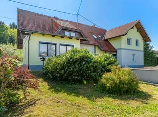 Großzügiges Anwesen mit zwei Häusern samt Garten in idyllischer Lage, 695000 €, Immobilien-Häuser in 9184 St. Jakob im Rosental