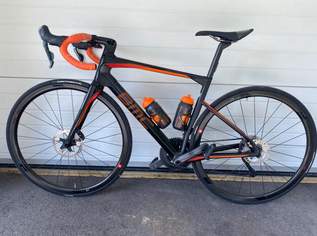 BMC Roadmaschine , 2100 €, Auto & Fahrrad-Fahrräder in 9918 Gemeinde Strassen