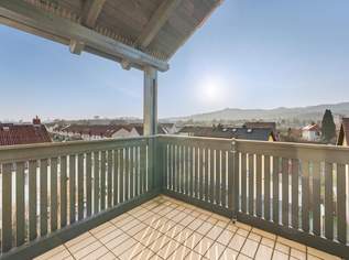 ***VERKAUFT***Helle Dachgeschosswohnung in St. Magdalena mit Tiefgaragenstellplatz, 249000 €, Immobilien-Wohnungen in Oberösterreich