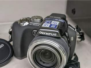 Kamera Olympus SP-550UZ Kamera Olympus SP-550UZ