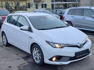 Auris Hybrid Active, 13900 €, Auto & Fahrrad-Autos in 9800 Spittal an der Drau