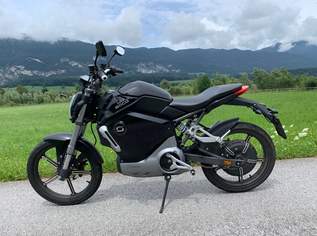Elektromoped Super Soco TS 1200R / Schwarz / 2 Akkus / Tirol Moped / Mofa, 2199 €, Auto & Fahrrad-Motorräder in 6210 Gemeinde Wiesing
