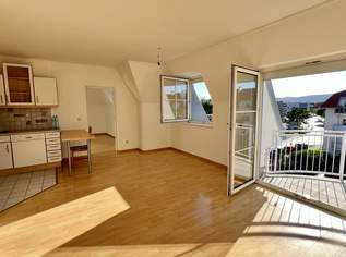 Neuer Preis! Gute DG Wohnung, 50m² bei LKH, Balkon & großer Keller mit ca. 14m², kein Lift (Kfz-Stellplatz zusätzlich). - WOHNTRAUM, 179000.41 €, Immobilien-Wohnungen in 2500 Gemeinde Baden