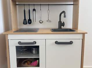 Puppenküche IKEA, 45 €, Marktplatz-Spiele, Bastelmaterial & Modellbau in 2602 Gemeinde Blumau-Neurißhof
