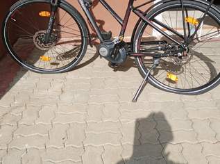 E-BIKE DAMEN nur 100 km gefahren E-BIKE DAMEN nur 100 km gefahren