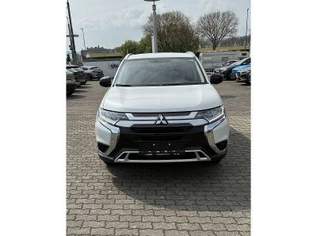 Outlander 2,0 MIVEC AS&G Invite, 17440 €, Auto & Fahrrad-Autos in 2000 Gemeinde Stockerau