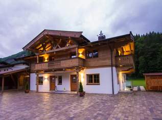 Zeitlos schönes Landhaus mit Einliegerwohnung, 1450000 €, Immobilien-Häuser in 6345 Kreuzgütl